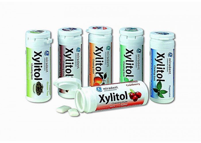 Жевательная резинка с ксилитолом Miradent Xylitol chewing gum